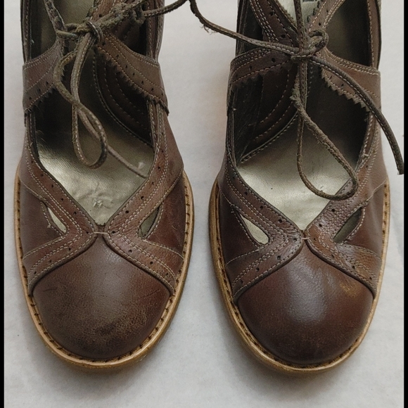 Kenneth Cole reaction retro vintage leather heels - Picture 3 of 8